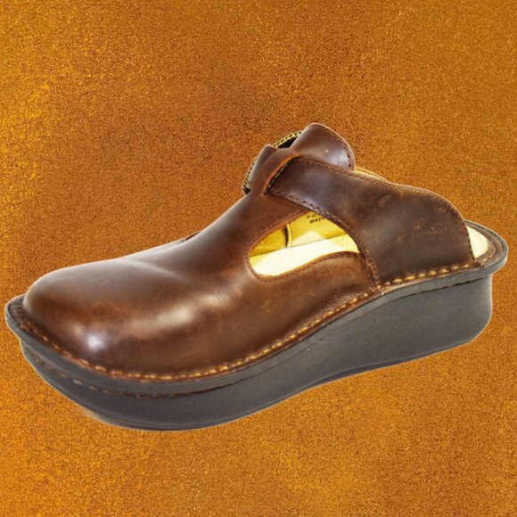 Alegria Classic Brown Oiled Leather Clog, Size 35 (US 5-5.5) - Picture 4 of 10